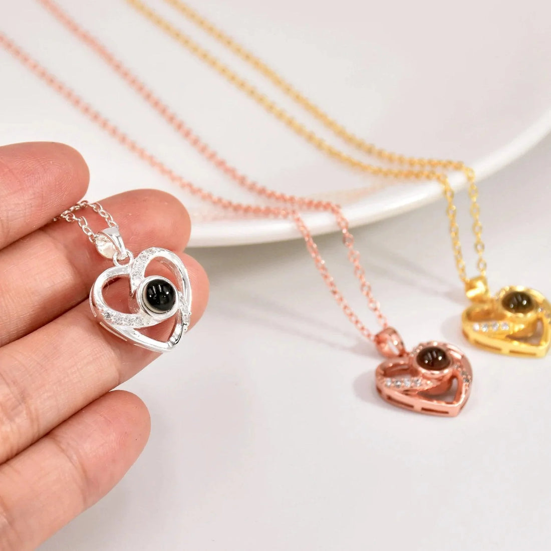 The Magic of Projection Necklaces: Personalized Keepsakes by Cammemo